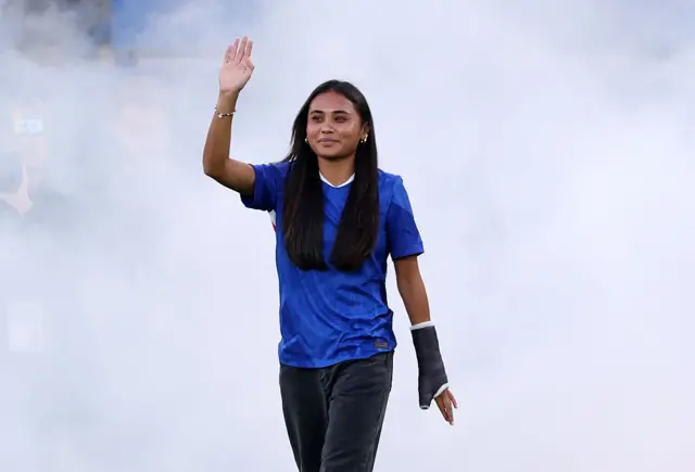 New signing Alyssa Thompson of Chelsea is presented to the fans ahead of the Barclays Women's Super League match between Chelsea FC and Manchester City at Stamford Bridge on September 05, 2025 in London, England.