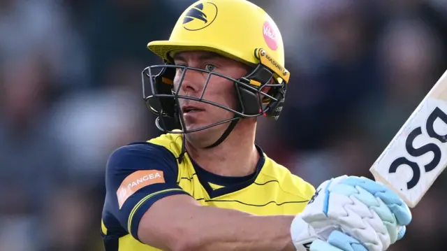 Chris Lynn batting