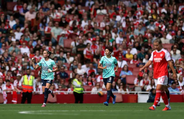 Kosovare Asllani of London City Lionesses scores her team's first goal from the penalty spot during the Barclays Women's Super League match between Arsenal and London City Lionesses at Emirates Stadium on September 06, 2025 in London, England.