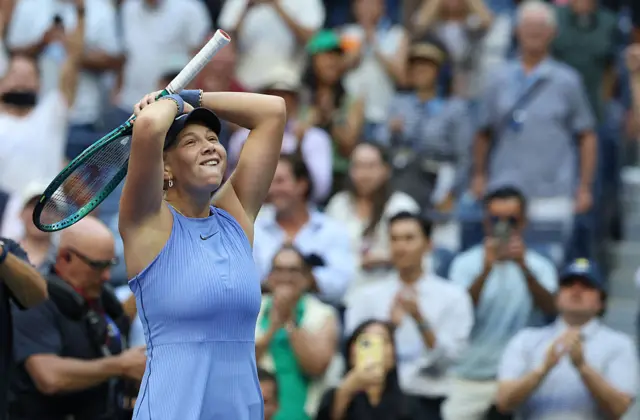 Amanda Anisimova celebrates US Open quarter-final win over iga Swiatek