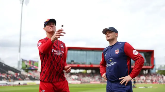 Lancashire captain Keaton Keaton Jennings and Kent skipper Sam Billings at the toss