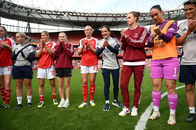 Renee Slegers, Head Coach of Arsenal, applauds during a team huddle following vicotry in the Barclays Women's Super League match between Arsenal and London City Lionesses at Emirates Stadium on September 06, 2025 in London, England.