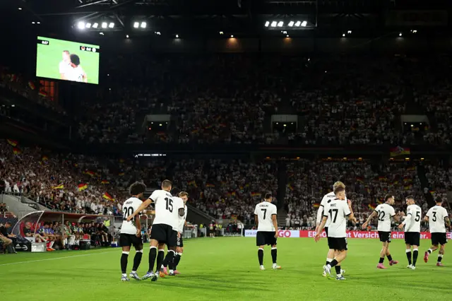 Serge Gnabry celebrates
