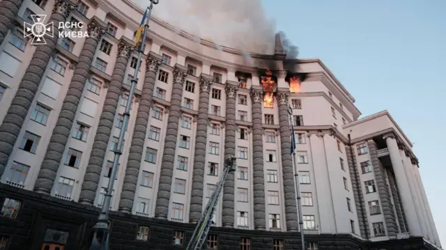 Ukraine's government building on fire