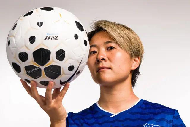 Yuka Momiki poses with the new WSL match ball