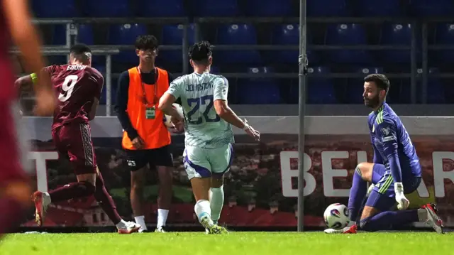 Angus Gunn save