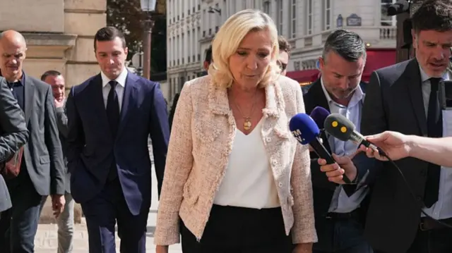 Marine Le Pen, leader of National Rally, arrives at the National Assembly ahead of a confidence vote in Paris, France, on Monday, Sept. 8, 2025