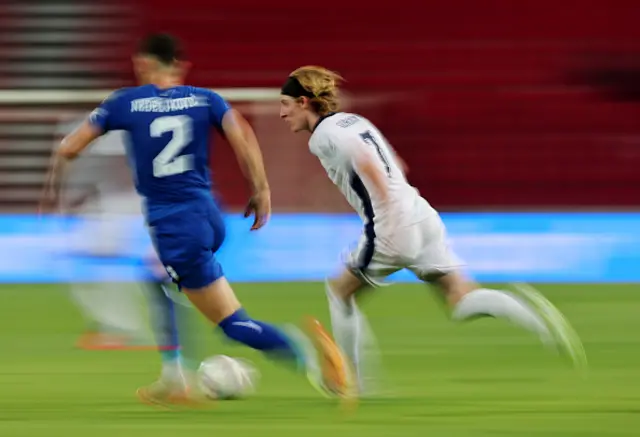 Anthony Gordon of England runs with the ball