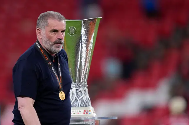 Ange Postecoglou and the Europa League trophy