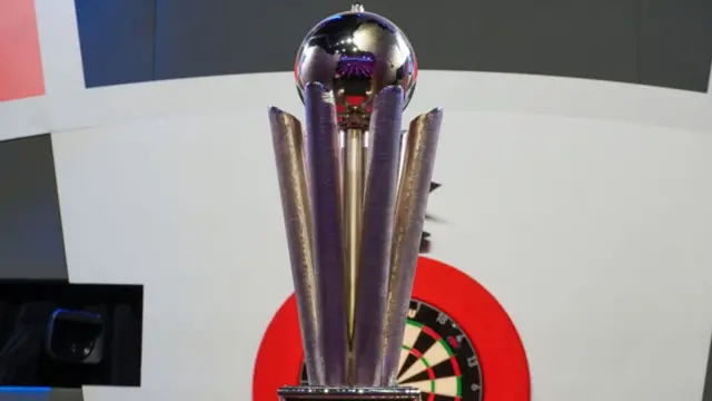Sid Waddell trophy general view