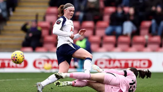 Olivia Clark save