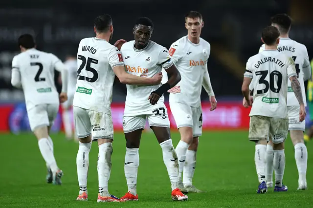 Zeidane Inoussa celebrates with his teammates