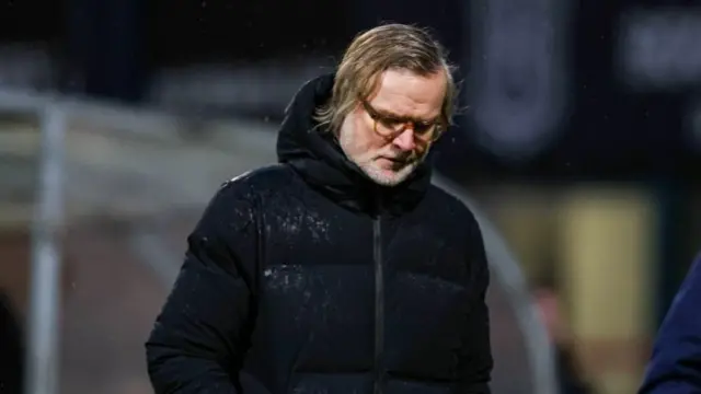 Steven Pressley looks dejected