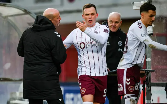 Lawrence Shankland looks frustrated
