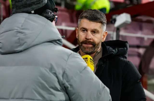 Brian McLauchlin speaks to Stephen Robinson
