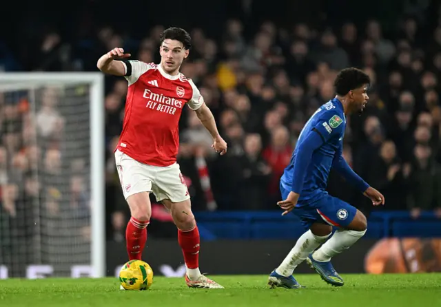 Declan Rice of Arsenal is challenged by Andrey Santos of Chelsea