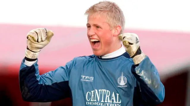 Kasper Schmeichel celebrates for Falkirk