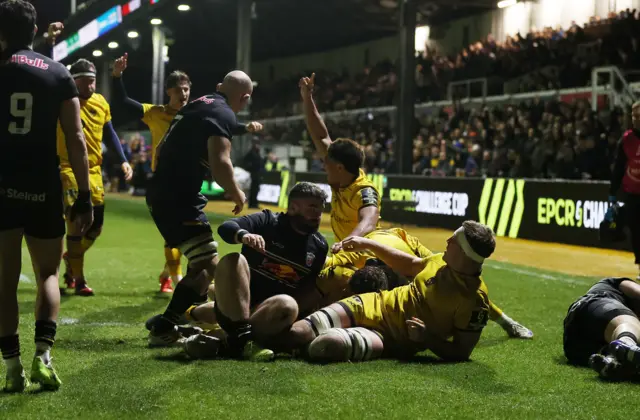 Brodie Coghlan of Dragons scores a try