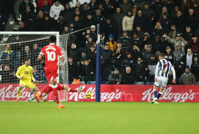 Jed Wallace scores