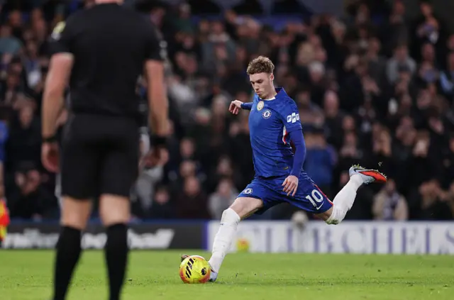 Cole Palmer of Chelsea scores his team's second goal