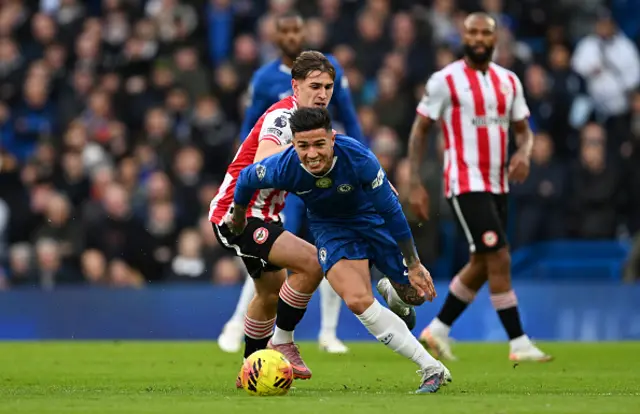 Enzo Fernandez of Chelsea runs with the ball