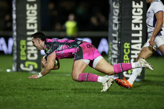 Owen Watkin dives over for Ospreys