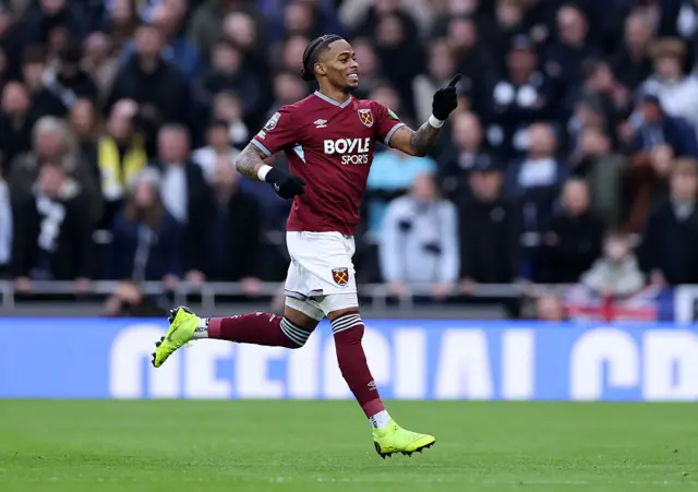 Crysencio Summerville of West Ham United celebrates