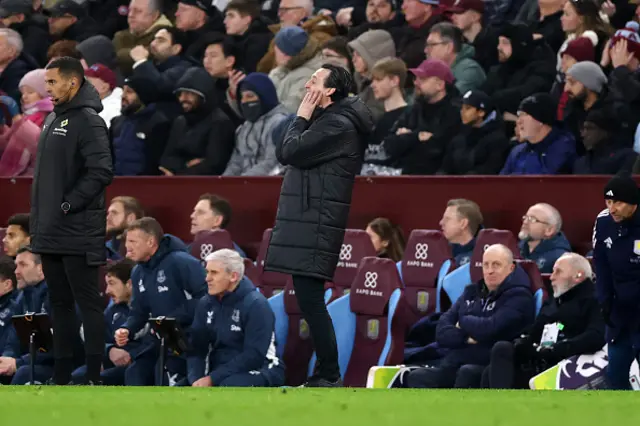 Unai Emery, Manager of Aston Villa, reacts