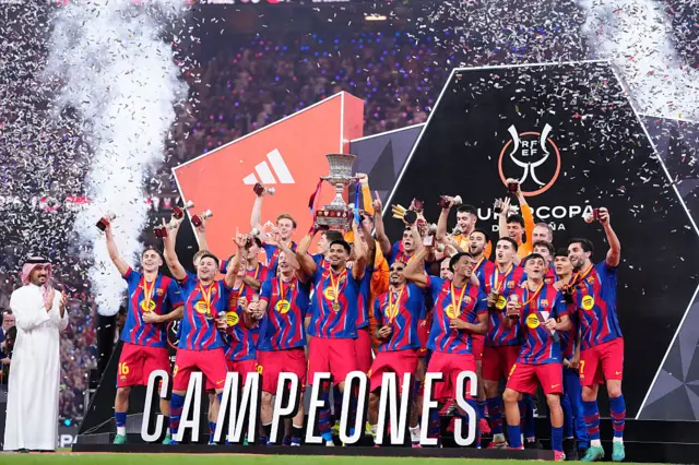 Barcelona lifting the Super Cup