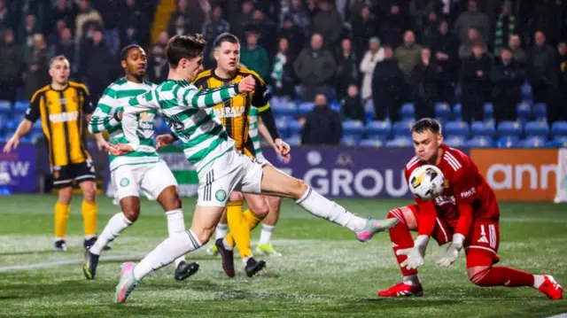 Johnny Kenny scores for Celtic