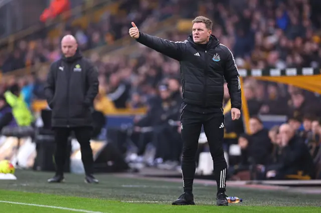 Eddie Howe gestures