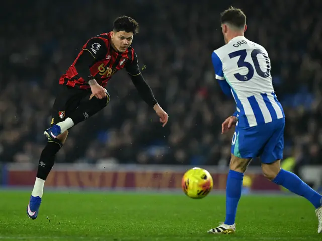 Bournemouth's Brazilian striker #09 Evanilson shoots but fails to score