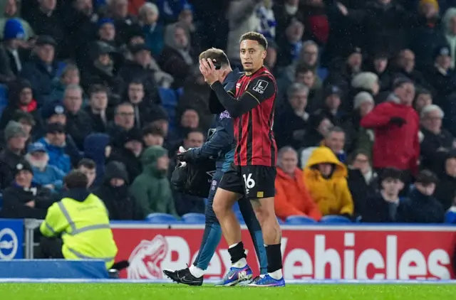 Bournemouth's Marcus Tavernier walks off after being subbed