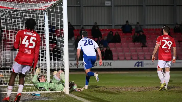 Ollie Palmer pulls one back for Swindon