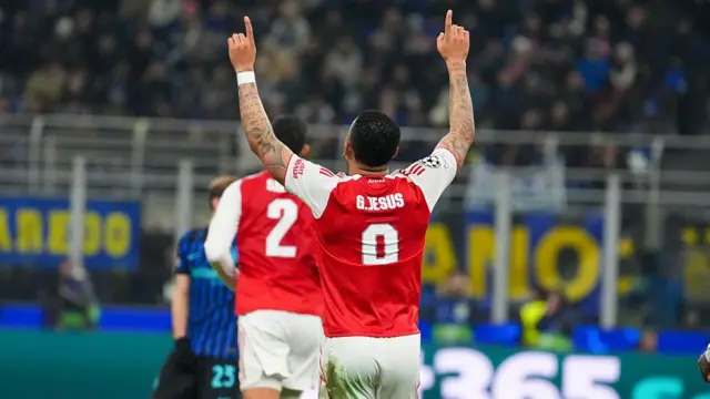 Gabriel Jesus celebrates