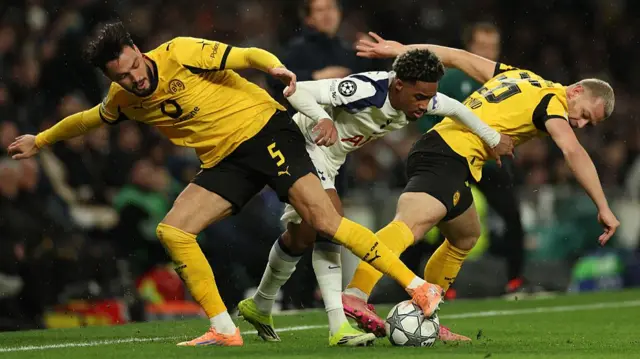 Spurs in action