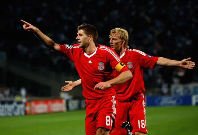 Steven Gerrard celebrating with Dirk Kuyt