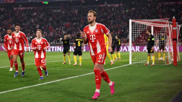 Kane celebrates