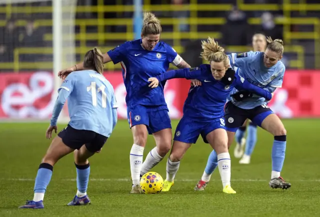 Chelsea's Erin Cuthbert and Manchester City's Vivianne Miedema battle