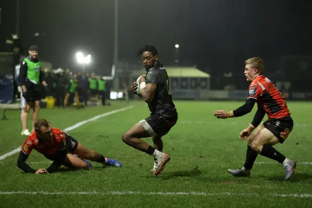 Daniel Kasende scores a try for Ospreys