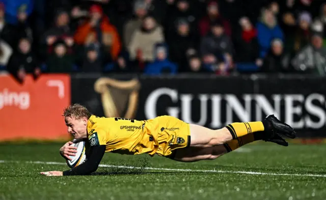 Dai Richards of Dragons scores his side's second try