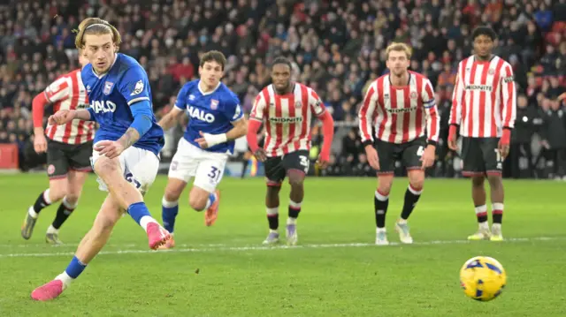 Jack Clarke scores penalty