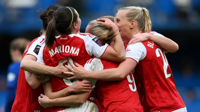 Arsenal players celebrate