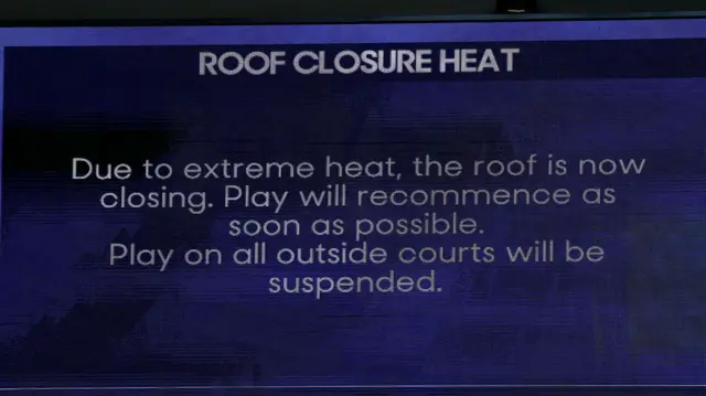Scoreboard informs spectators that heat rules are being enforced