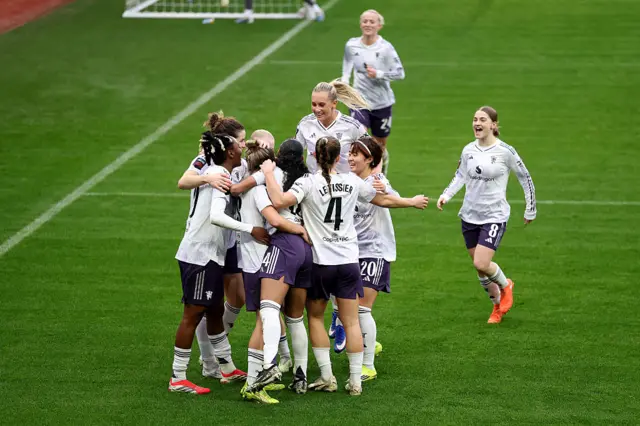 Man Utd celebrate