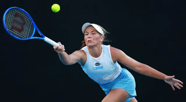 Maddison Inglis hitting a forehand