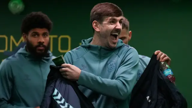 Coventry players arrive at Carrow Road