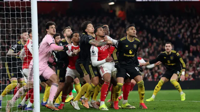 Arsenal attacking a corner