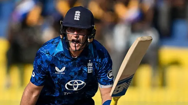 England's Joe Root saying no to a run
