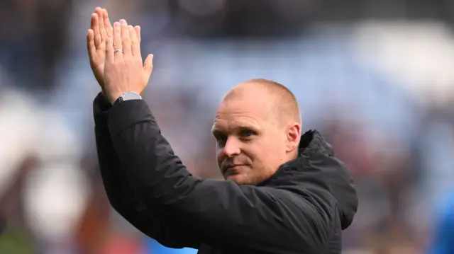 Liam Manning applauds Huddersfield fans